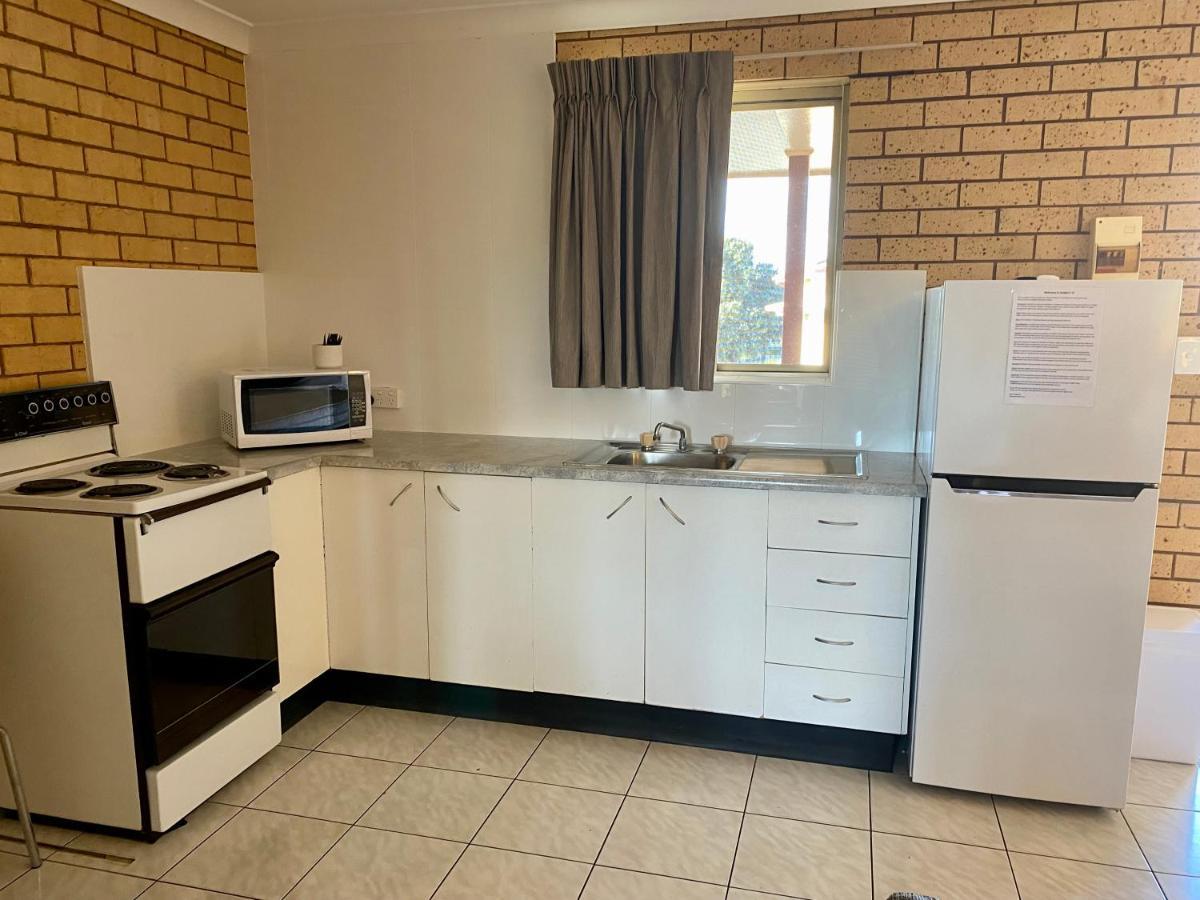 Tallarook Motor Inn Dubbo Bagian luar foto