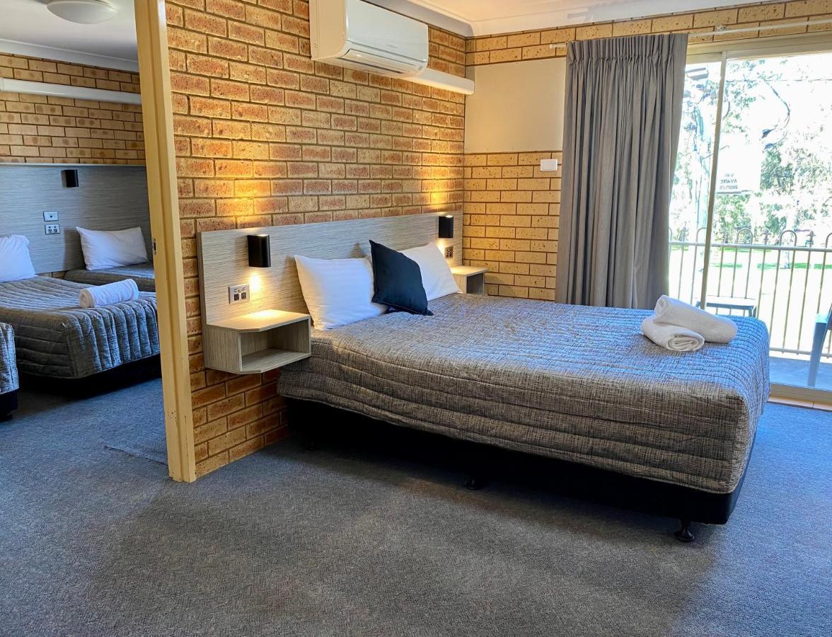 Tallarook Motor Inn Dubbo Bagian luar foto