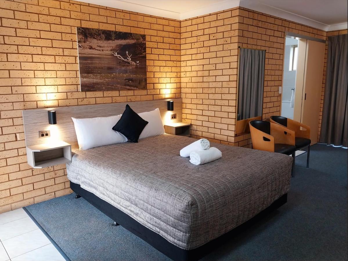 Tallarook Motor Inn Dubbo Bagian luar foto