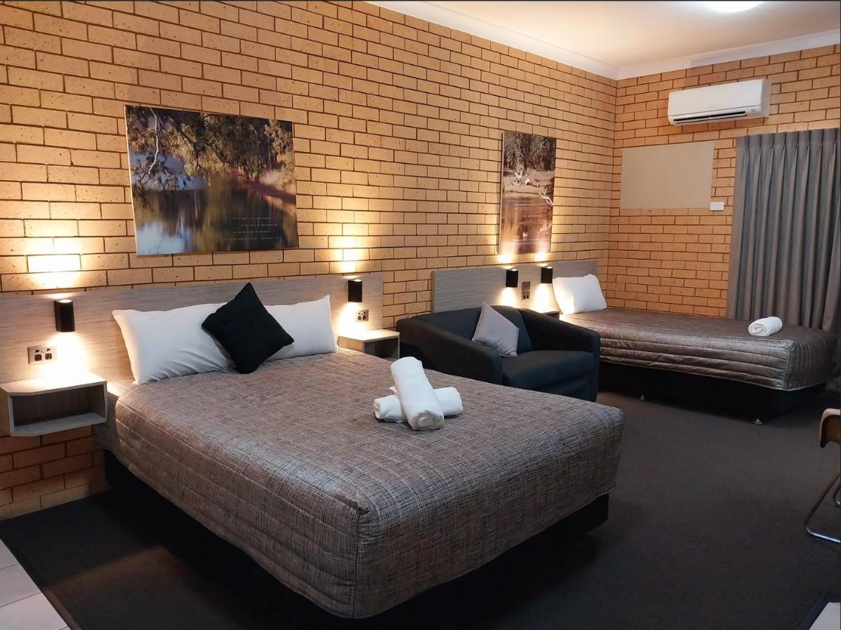 Tallarook Motor Inn Dubbo Bagian luar foto
